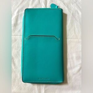 BAEKGAARD Turquoise Leather Zip Round Passport Travel Wallet EUC.